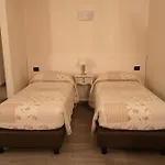 Oda ve Kahvaltı Bianca 4*
