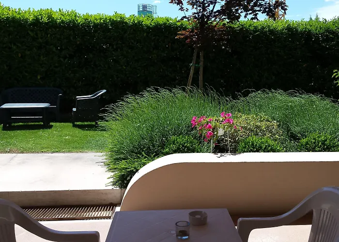 לינה וארוחת בוקר Bianca סונה